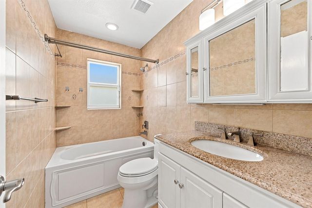 5831 NW 56TH Place, Tamarac, FL 33319
