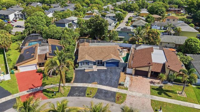 5831 NW 56TH Place, Tamarac, FL 33319