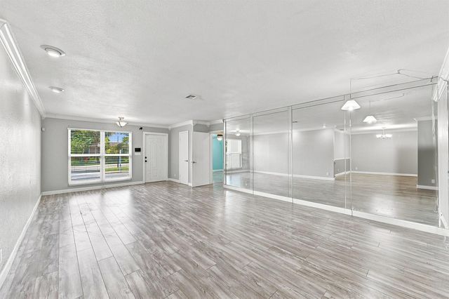 5831 NW 56TH Place, Tamarac, FL 33319