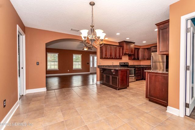 18100 CREWS Road, Glen St. Mary, FL 32040