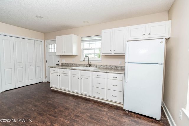 18100 CREWS Road, Glen St. Mary, FL 32040