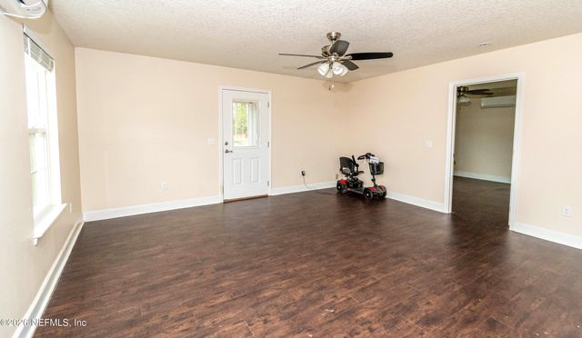 18100 CREWS Road, Glen St. Mary, FL 32040