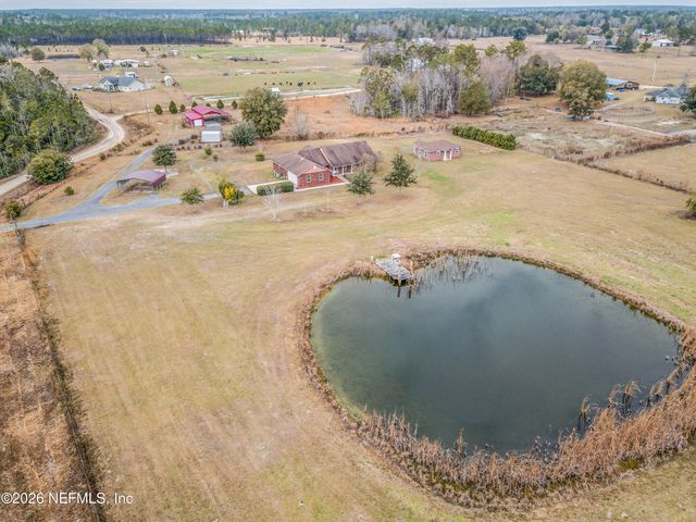 18100 CREWS Road, Glen St. Mary, FL 32040