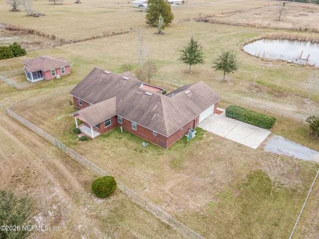 18100 CREWS Road, Glen St. Mary, FL 32040