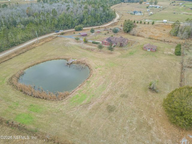 18100 CREWS Road, Glen St. Mary, FL 32040