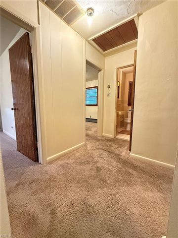 504 Eisenhower CIR, Portsmouth, VA 23701