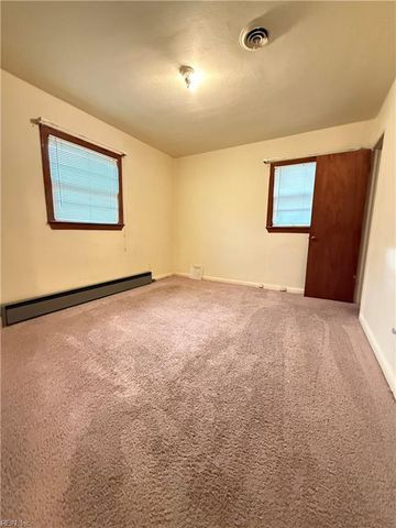 504 Eisenhower CIR, Portsmouth, VA 23701