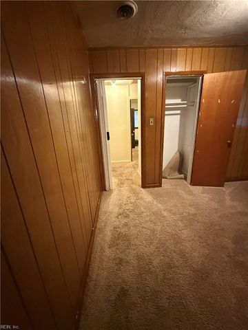 504 Eisenhower CIR, Portsmouth, VA 23701