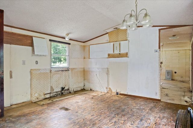 2900 Jack Branch Rd, Waverly, TN 37185