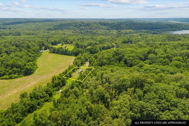 2900 Jack Branch Rd, Waverly, TN 37185
