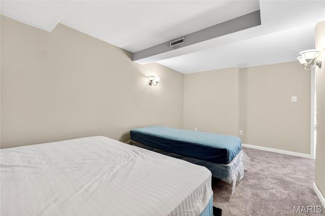 412 Stryker Court, Ballwin, MO 63021