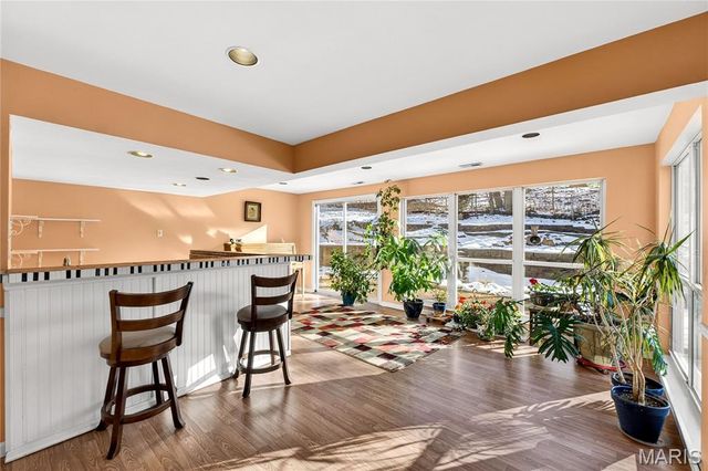 412 Stryker Court, Ballwin, MO 63021