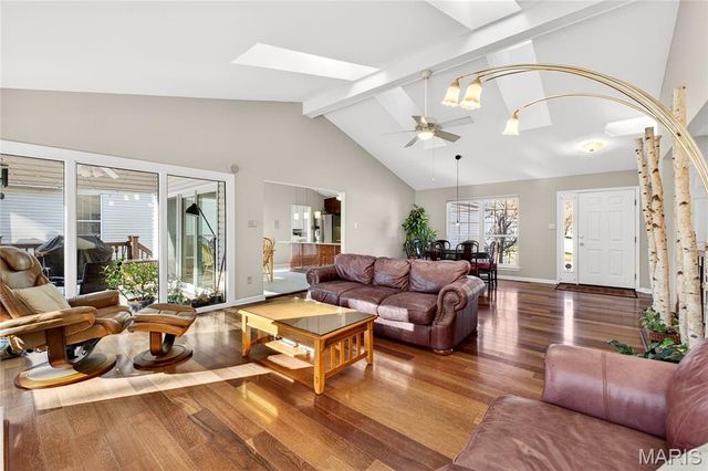 412 Stryker Court, Ballwin, MO 63021