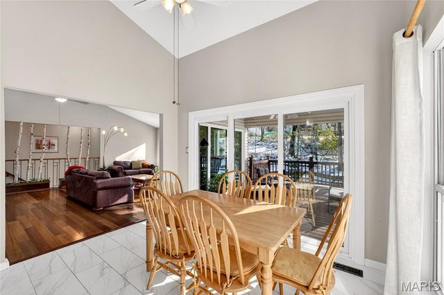 412 Stryker Court, Ballwin, MO 63021