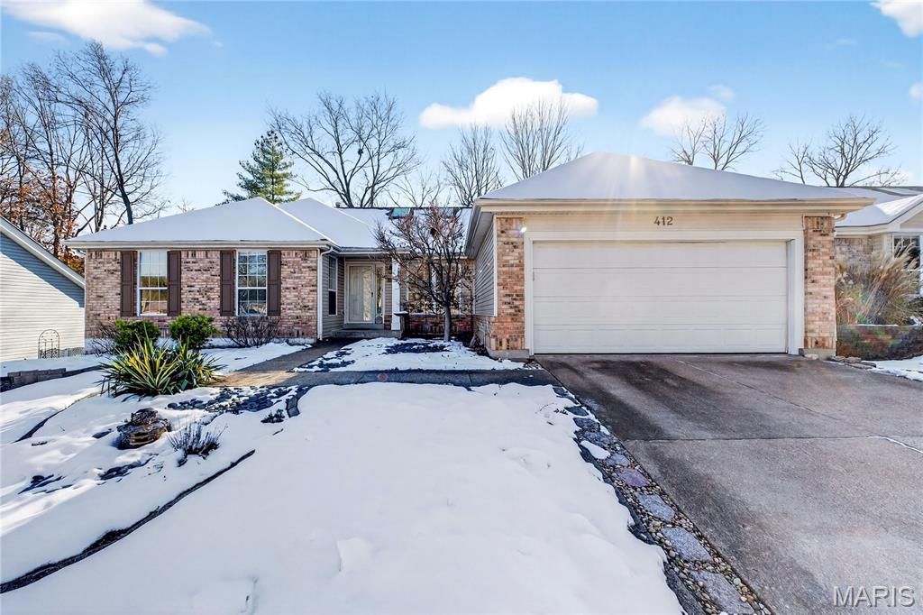 412 Stryker Court, Ballwin, MO 63021
