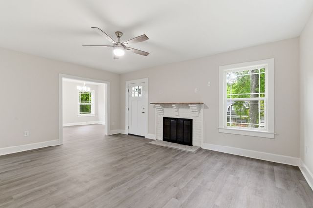 305 S Irwin St, Manchester, TN 37355
