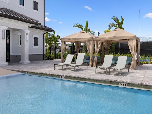 4415 Pinafore Street, Vero Beach, FL 32967