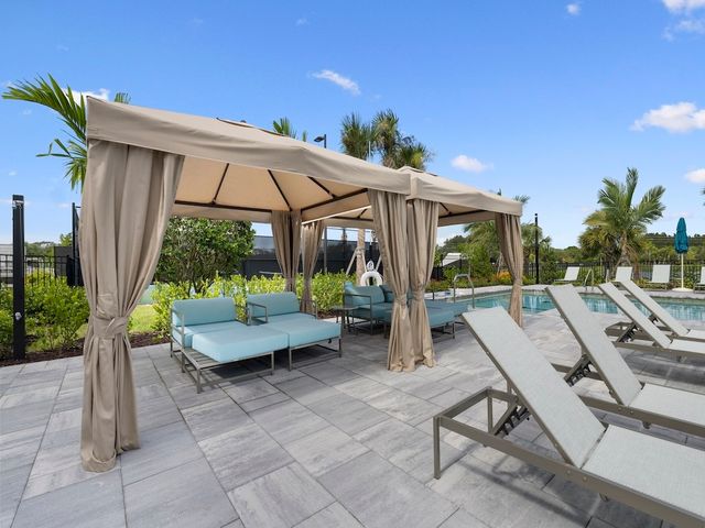 4415 Pinafore Street, Vero Beach, FL 32967