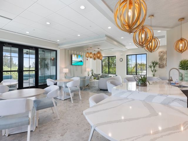 4415 Pinafore Street, Vero Beach, FL 32967