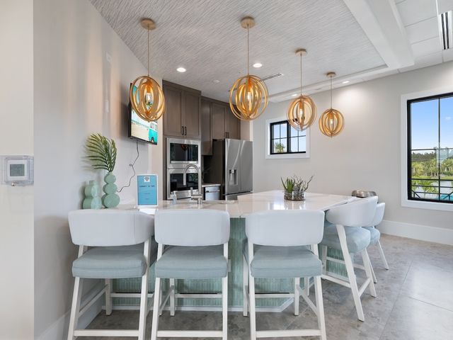 4415 Pinafore Street, Vero Beach, FL 32967