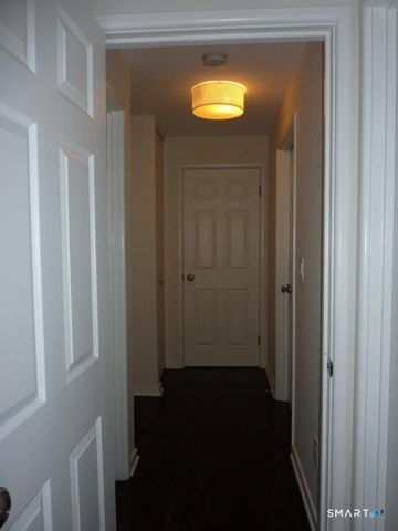 62 Heritage Hill Road APT C, New Canaan, CT 06840