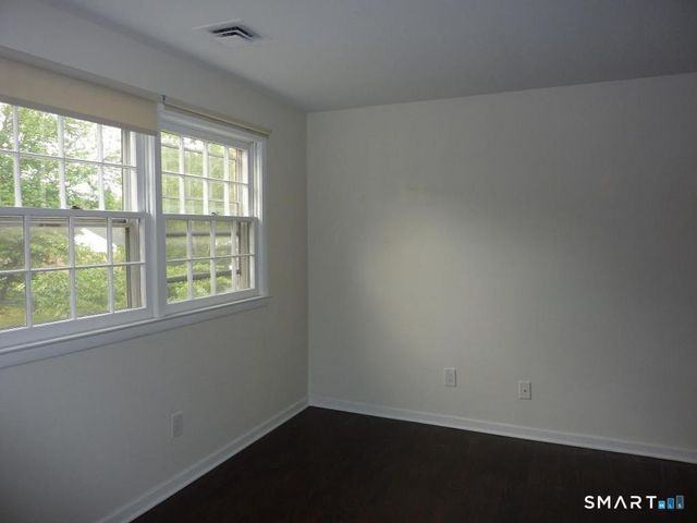 62 Heritage Hill Road APT C, New Canaan, CT 06840