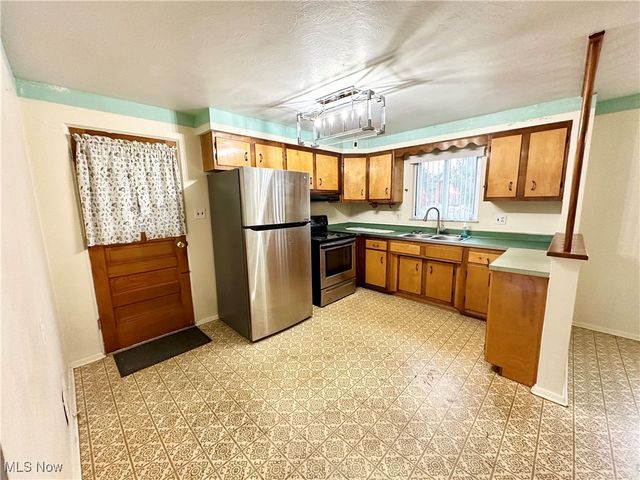 101 Sellitti Lane, Weirton, WV 26062