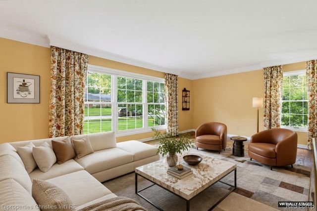 2593 Hounds Chase Drive, Troy, MI 48098