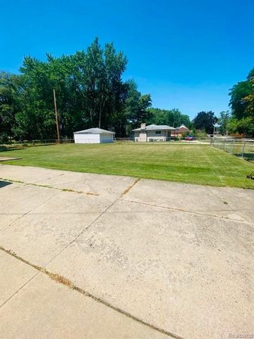 24775 Cunningham Avenue, Warren, MI 48091