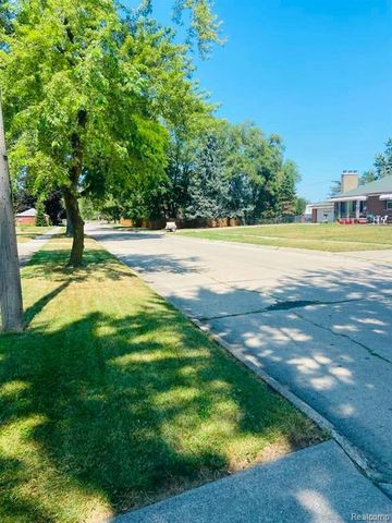 24775 Cunningham Avenue, Warren, MI 48091