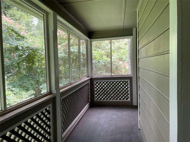 1514 Oakridge Court, Decatur, GA 30033