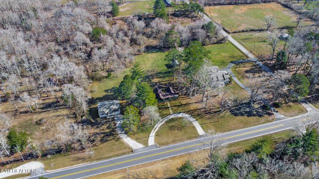 1651 Pennsylvania Ave, Jamestown, TN 38556