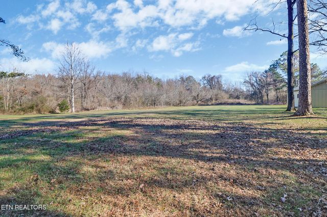 1651 Pennsylvania Ave, Jamestown, TN 38556