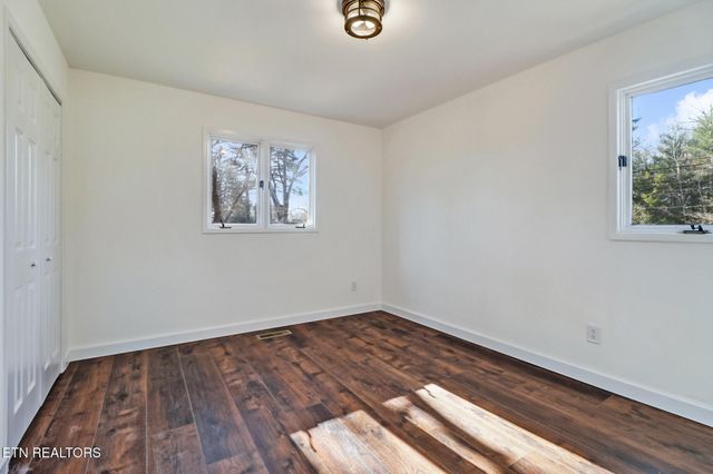 1651 Pennsylvania Ave, Jamestown, TN 38556