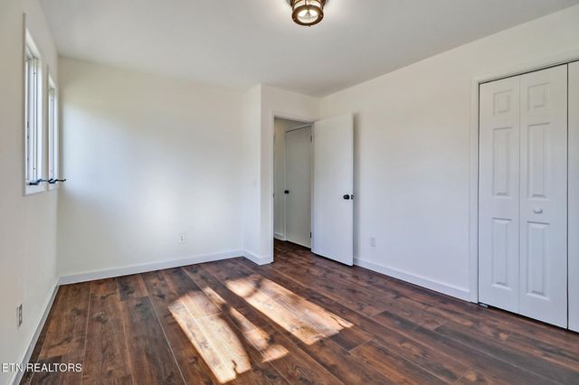 1651 Pennsylvania Ave, Jamestown, TN 38556