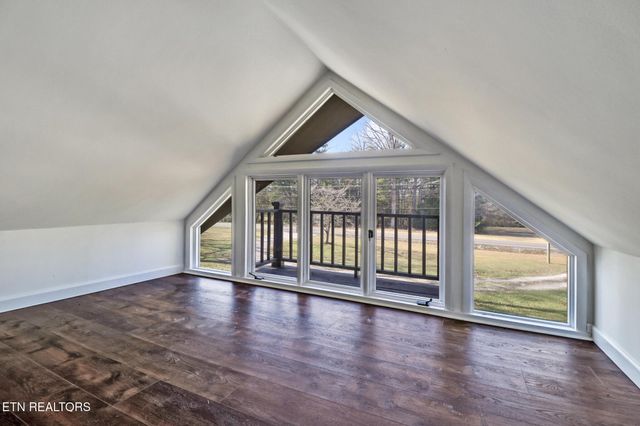 1651 Pennsylvania Ave, Jamestown, TN 38556