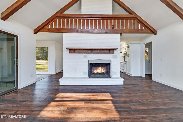 1651 Pennsylvania Ave, Jamestown, TN 38556