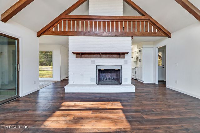 1651 Pennsylvania Ave, Jamestown, TN 38556