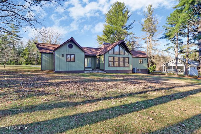 1651 Pennsylvania Ave, Jamestown, TN 38556