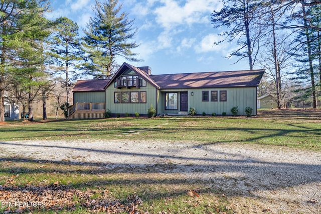 1651 Pennsylvania Ave, Jamestown, TN 38556