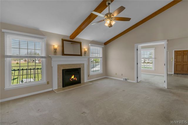 660 Youngs Road E, Amherst, NY 14221