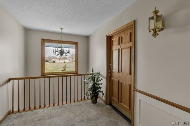 660 Youngs Road E, Amherst, NY 14221