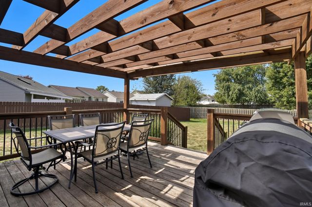 15905 Lebaron Lane, Huntertown, IN 46748