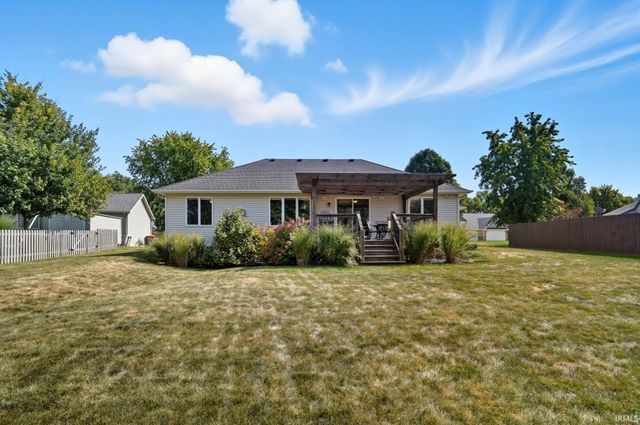 15905 Lebaron Lane, Huntertown, IN 46748