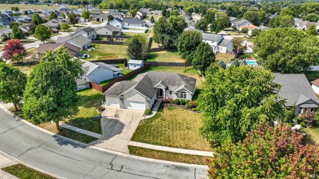 15905 Lebaron Lane, Huntertown, IN 46748