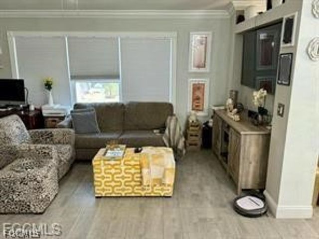 4556 Varsity CIR, Lehigh Acres, FL 33971