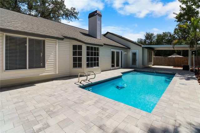 911 VALLEY VIEW CIRCLE, Palm Harbor, FL 34684