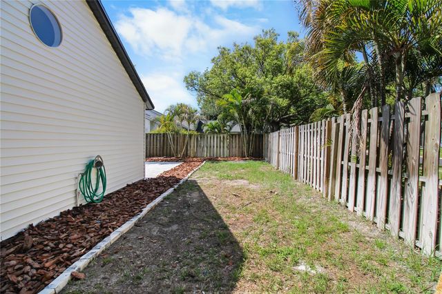 911 VALLEY VIEW CIRCLE, Palm Harbor, FL 34684