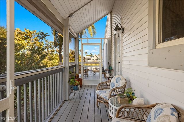 1440 Sandpiper CIR, Sanibel, FL 33957