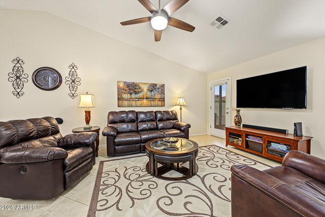 10423 E NACOMA Drive, Sun Lakes, AZ 85248